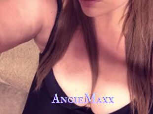 AngieMaxx