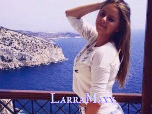 LarraMaxx