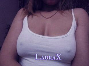 LauraX