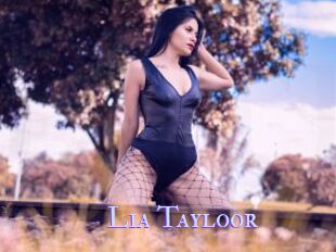 Lia_Tayloor