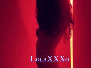 LolaXXXo