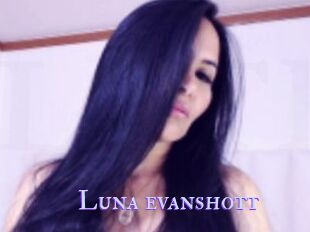 Luna_evanshott