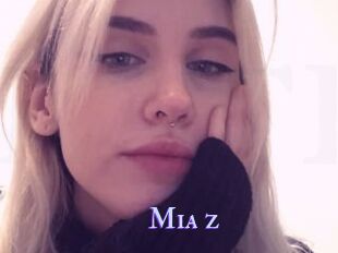 Mia_z