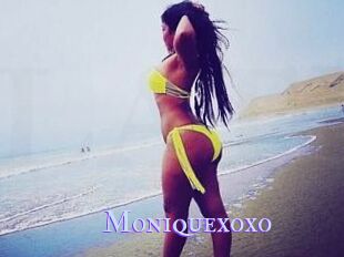 Moniquexoxo