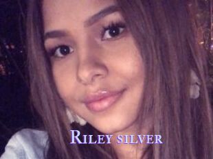 Riley_silver