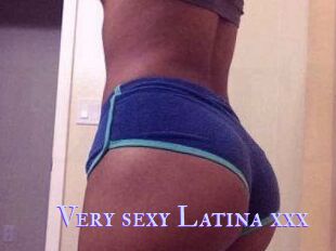 Very_sexy_Latina_xxx