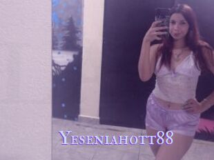 Yeseniahott88